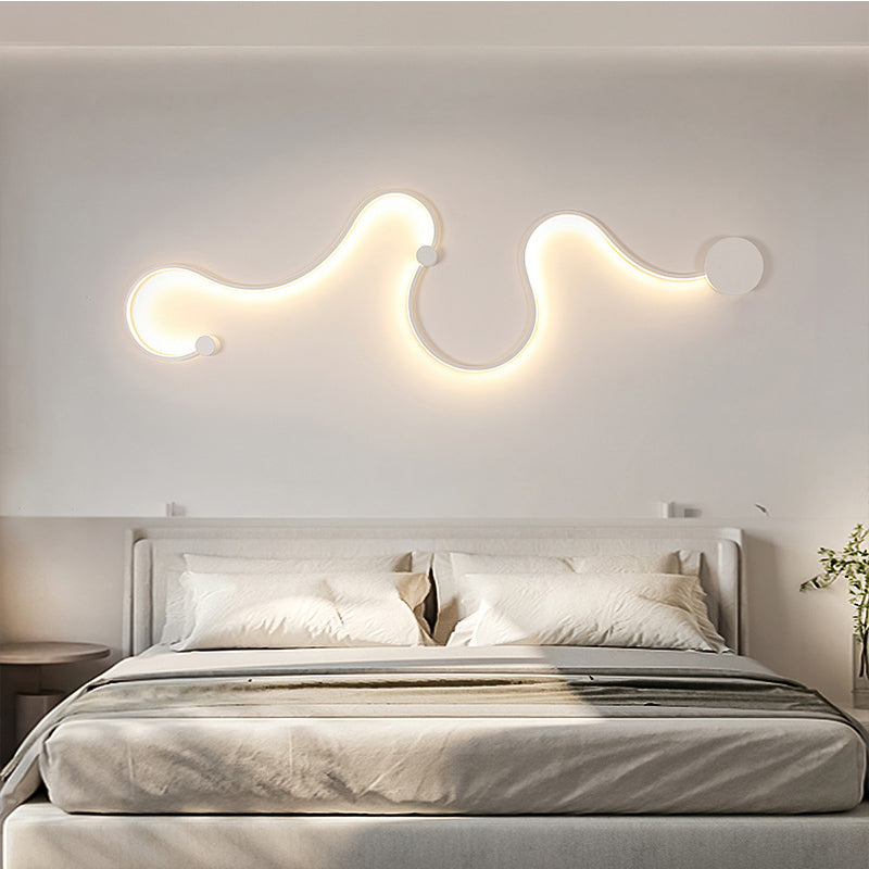 Post Modern Personality Snake Curve Decoration LED Creative Wall Lamp Wall Plug Night Light